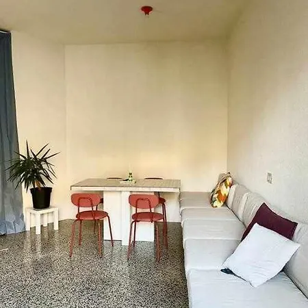 Casa Celeste Minicasa Vicino Allo Stadio San Siro דירה